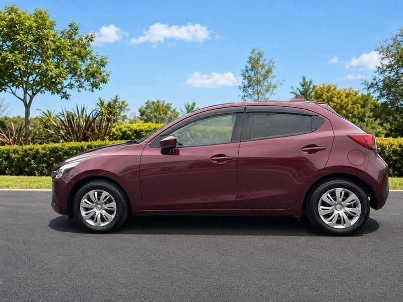 2017 Mazda Demio 13S Skyactiv Auto, photo 3