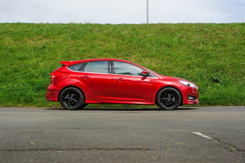 2018 Ford Focus Titanium 1.5 Ecob Hatch, photo 2