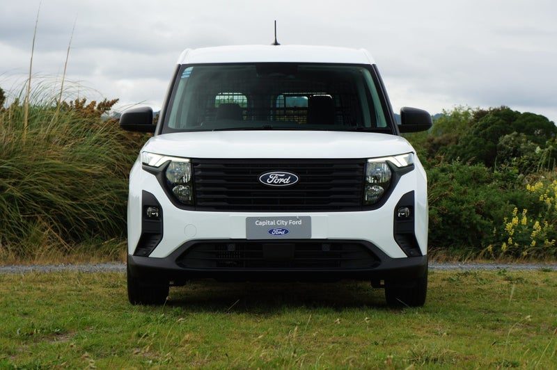 2026 Ford Transit COURIER TREND 1.0P 7A FWD, photo 3