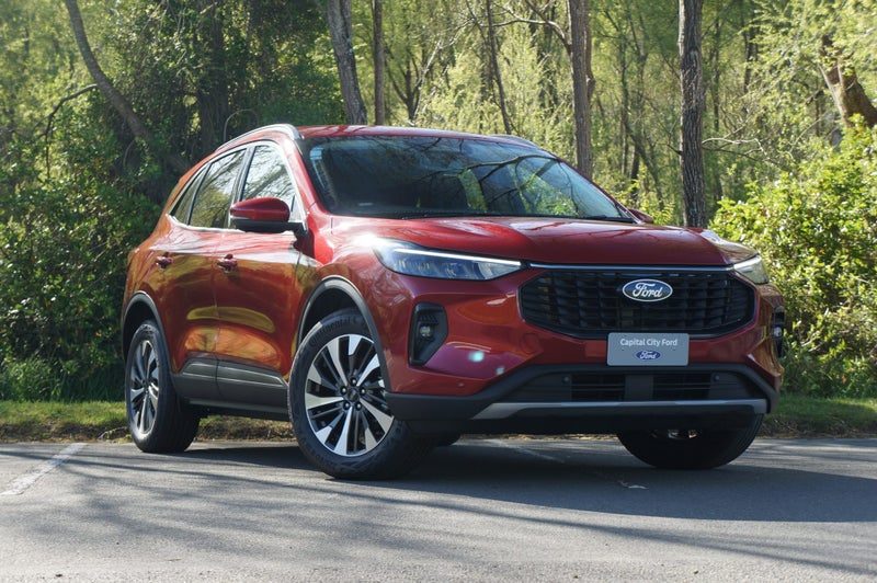 2025 Ford Escape TITANIUM FHEV 2.5L FWD, main photo