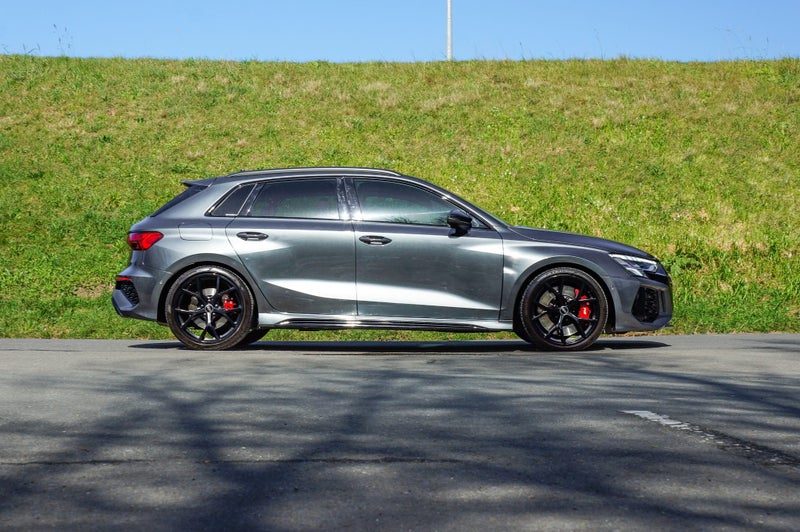 2022 Audi RS3 Sportback 2.5pt/4wd, photo 2
