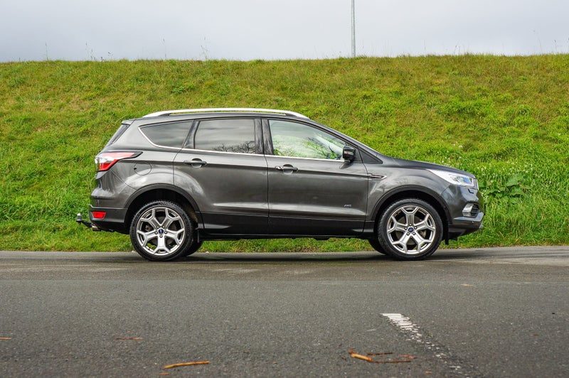 2018 Ford Escape Titanium 2.0P AWD, photo 2
