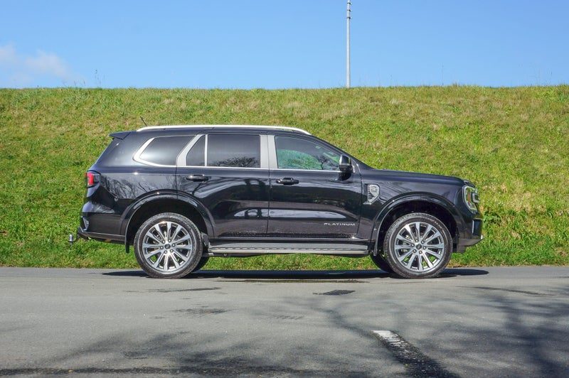 2025 Ford Everest Platinum 3.0D 4WD, photo 2