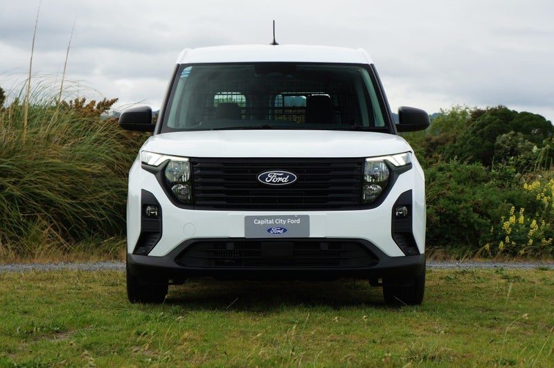 2026 Ford Transit COURIER TREND 1.0P 7A FWD, photo 3