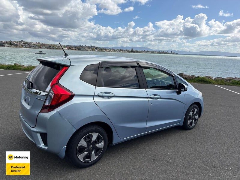 2016 Honda Fit F PKG HYBRID, photo 3