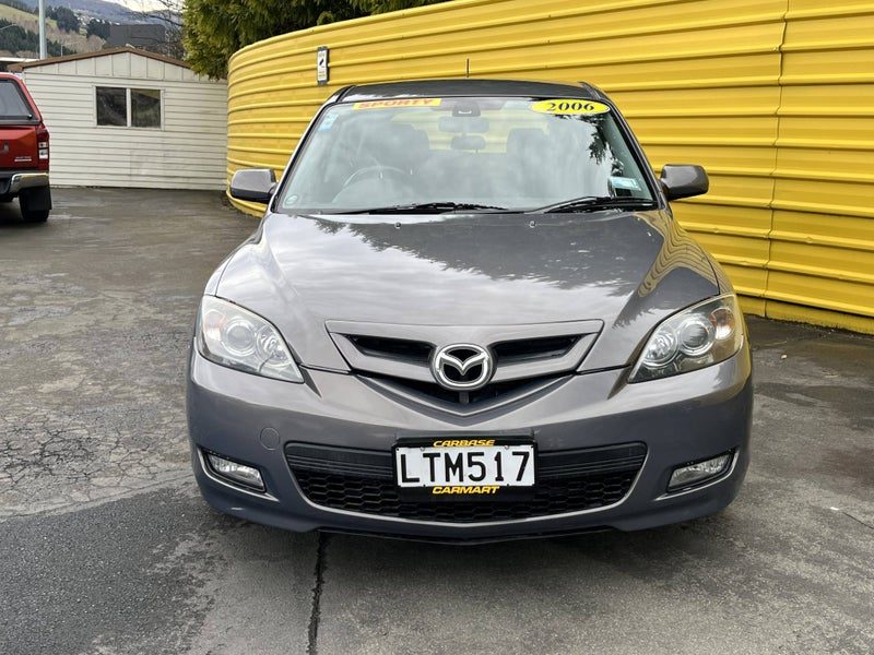 2006 Mazda Axela Sport - 2.0L Auto - Hatch Back, photo 2