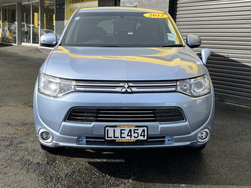 2013 Mitsubishi Outlander G -SUV-PHEV-4WD, photo 2