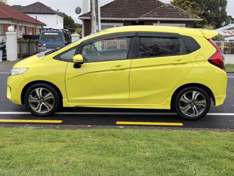 2014 Honda Fit **Paddle Shift*Auto Stop*, photo 3