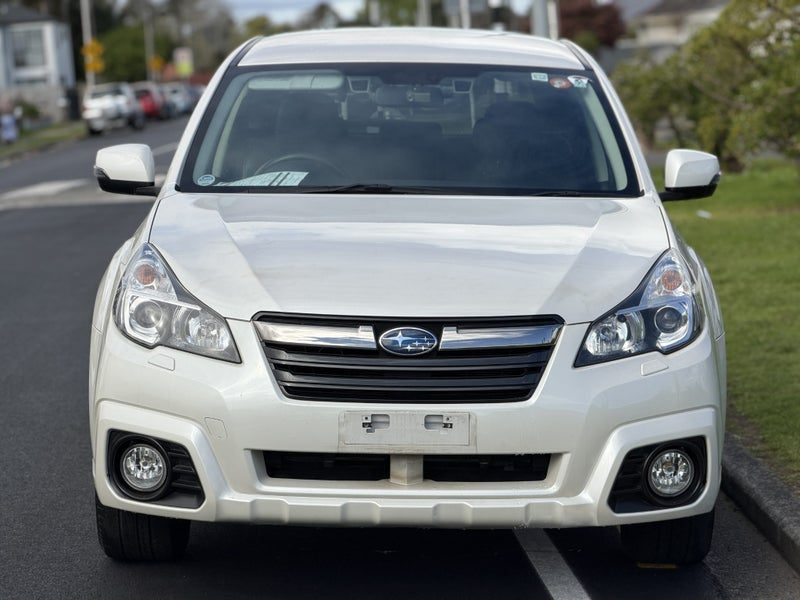 2012 Subaru Outback, photo 2