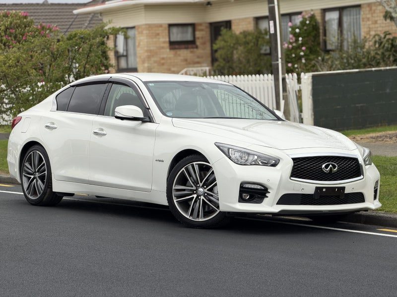 2015 Nissan Skyline