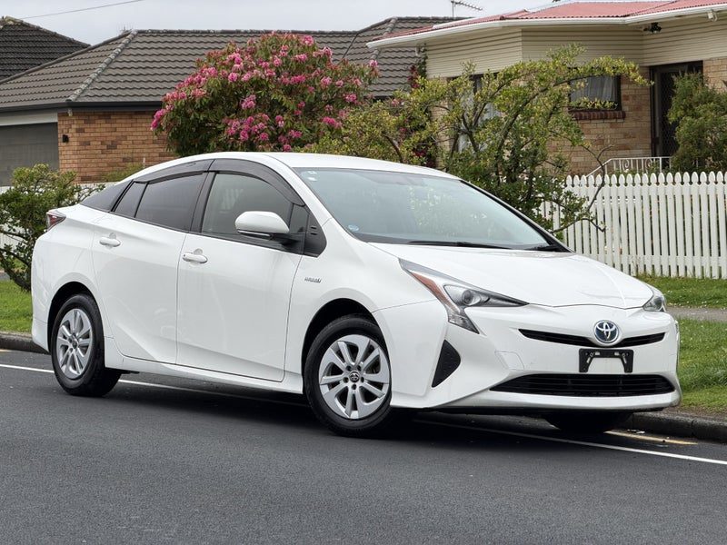 2018 Toyota Prius *Push Start*Rev Camera*