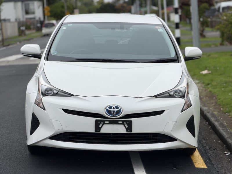 2018 Toyota Prius *Push Start*Rev Camera*, photo 2