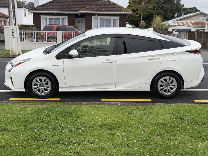 2018 Toyota Prius *Push Start*Rev Camera*, photo 3