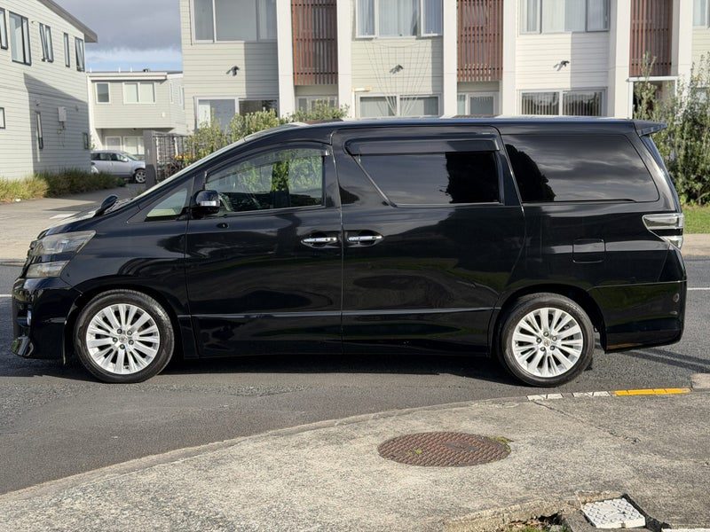 2012 Toyota Vellfire *Electric Doors*Push start*, photo 3