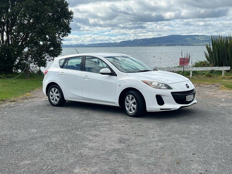 2012 Mazda 3 H GLX 2.0 5AT