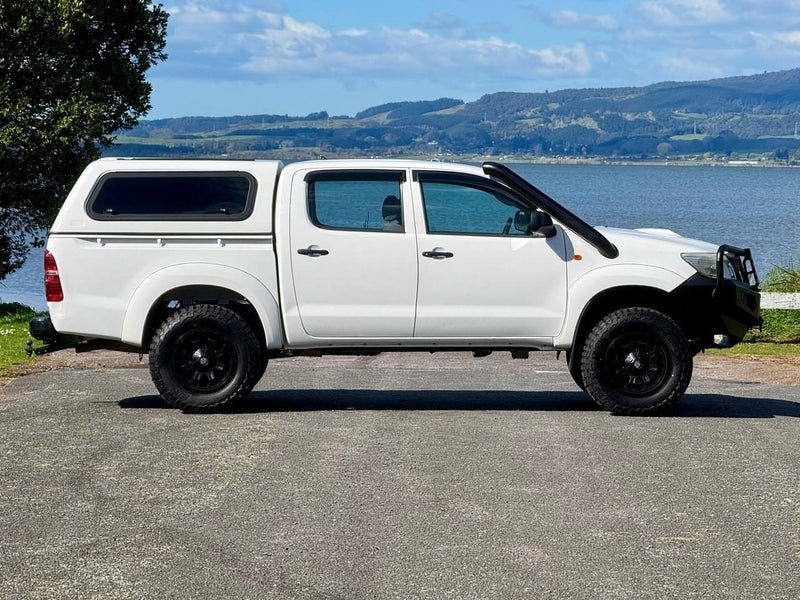 2013 Toyota Hilux 4WD 3.0TD DC UTE 4A, photo 2