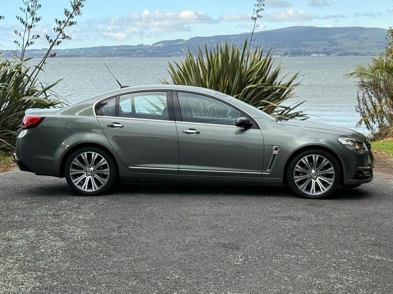 2013 Holden Commodore VF CALAIS-V V8 AT, photo 2