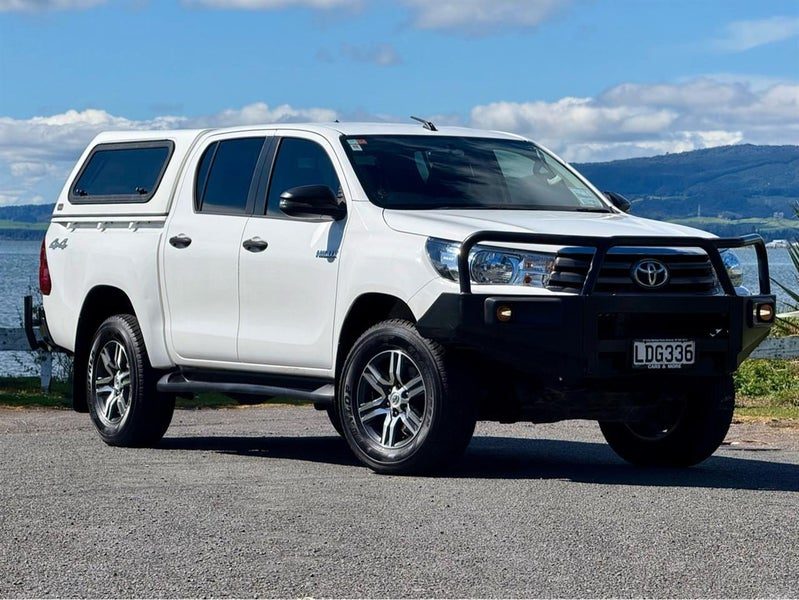 2018 Toyota Hilux SR TD DC 2.8D/4WD/6A