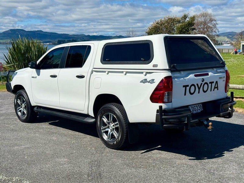 2018 Toyota Hilux SR TD DC 2.8D/4WD/6A, photo 3