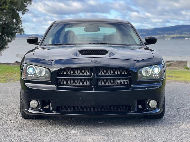 2005 Dodge Charger SRT8, photo 2