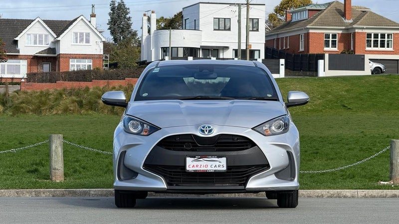 2021 Toyota Yaris Hybrid X, photo 2
