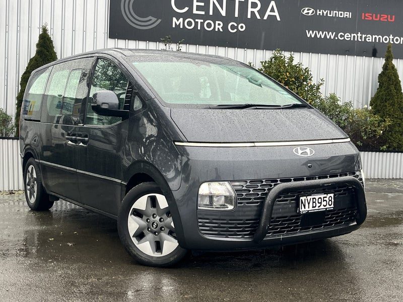 2021 Hyundai Staria Limited