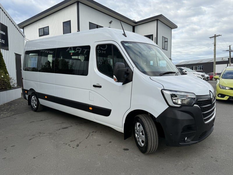 2026 Renault Master Minibus 2.3L Diesel, 12 Seat, photo 3