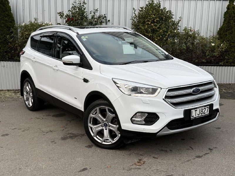2018 Ford Escape Titanium AWD Diesel, main photo