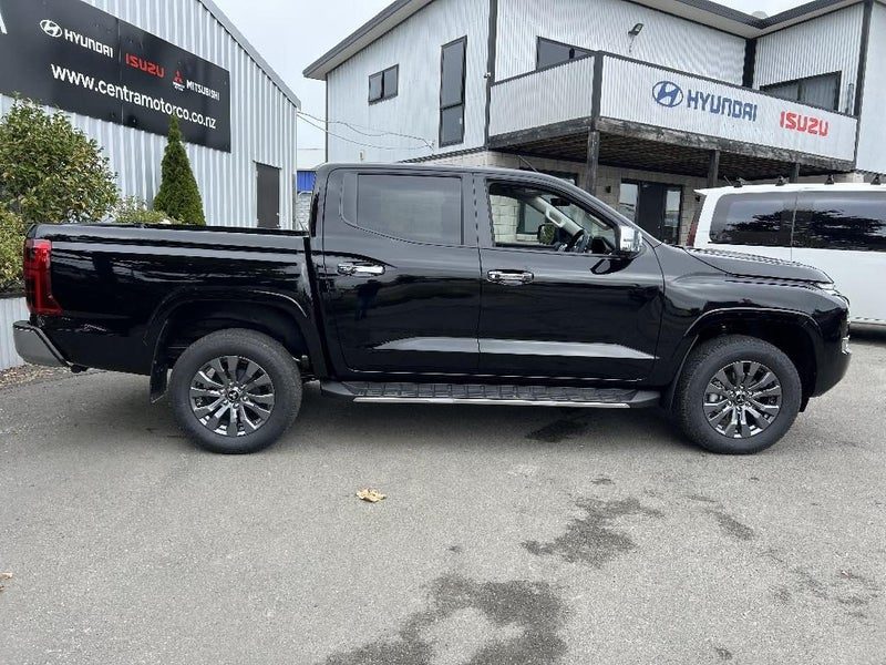 2026 Mitsubishi Triton DC WS 2.4D GLXR 4WD 6AT, photo 3