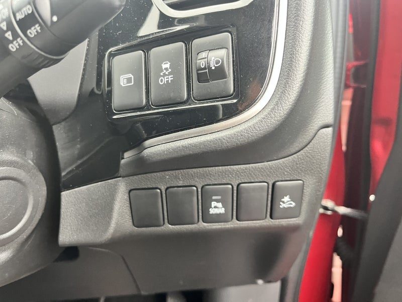 2022 Mitsubishi Outlander LS 2.4P 4WD, photo 2