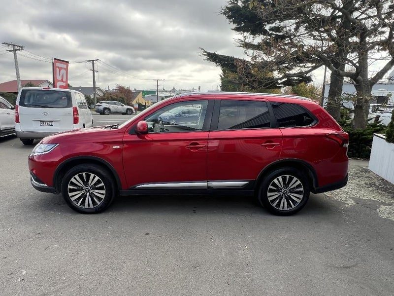 2022 Mitsubishi Outlander LS 2.4P 4WD, photo 3