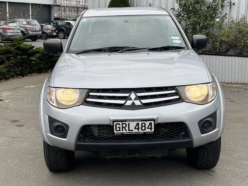2013 Mitsubishi Triton, photo 2