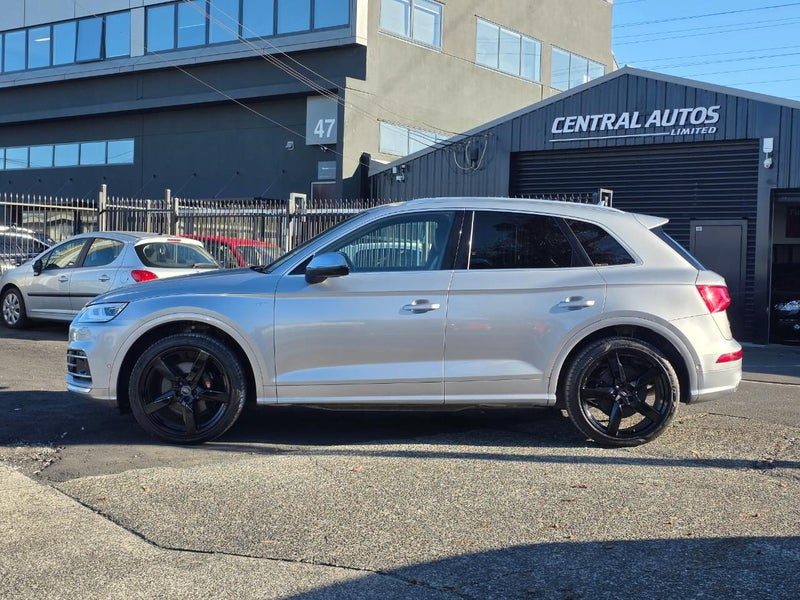 2017 Audi SQ5 TFSI 3.0PT/4WD, photo 2