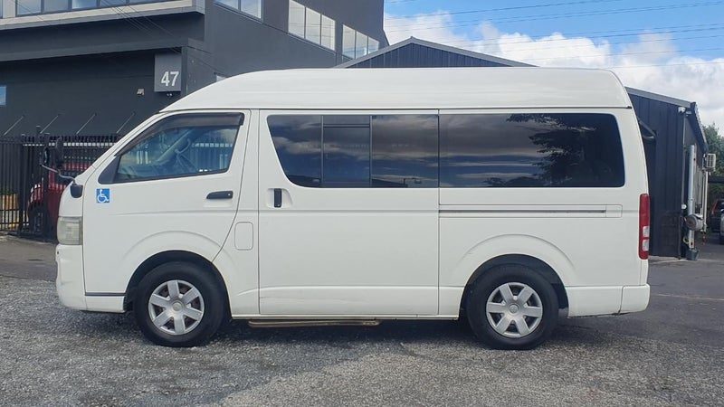 2005 Toyota Hiace /9 Seats, photo 2