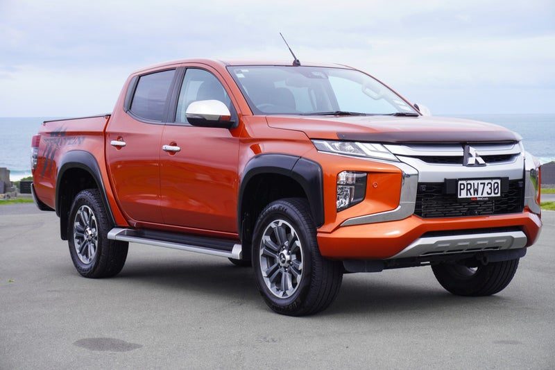 2020 Mitsubishi Triton VRX 4x4 auto