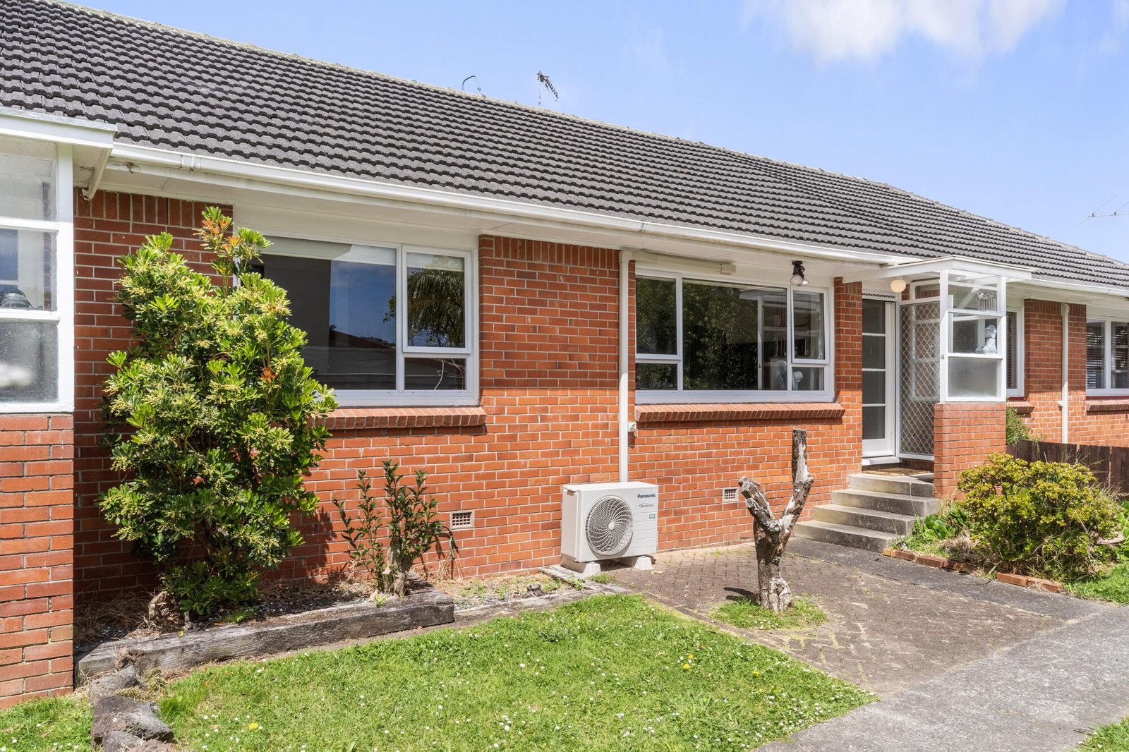 4/134 Onewa Rd, Northcote