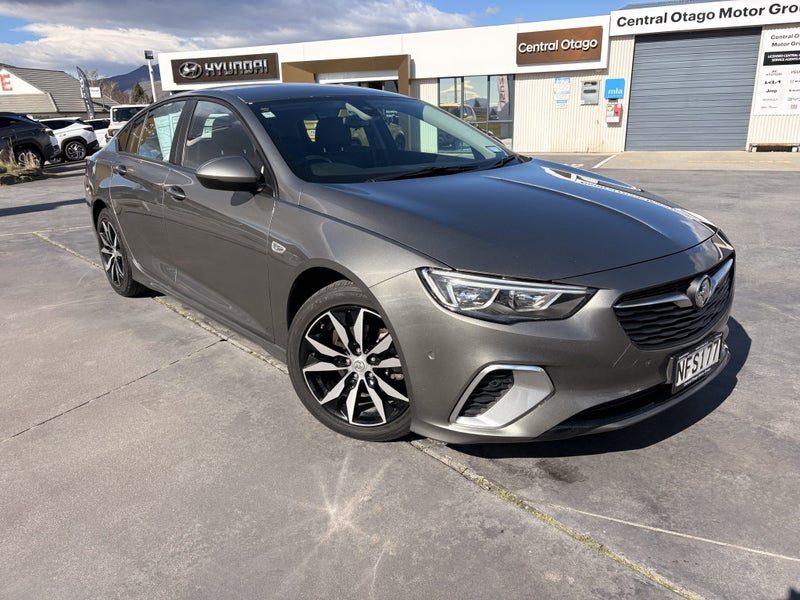 2018 Holden Commodore RS 2.0PT/9AT, photo 2