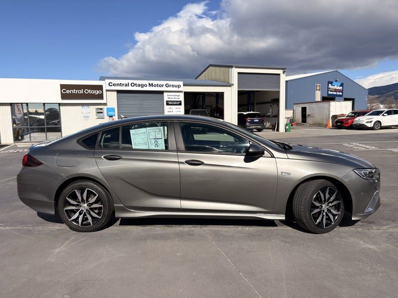 2018 Holden Commodore RS 2.0PT/9AT, photo 3