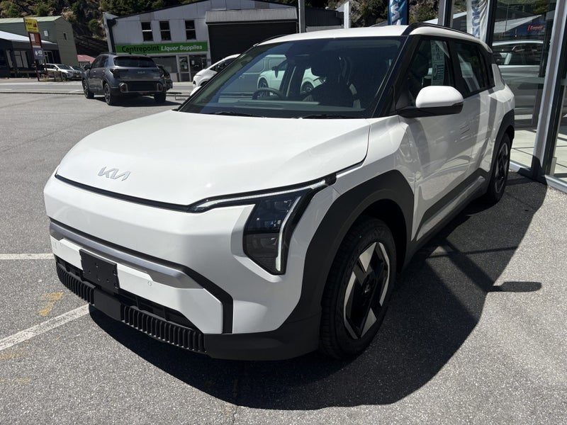 2026 Kia EV3 Light 2WD Long Range, photo 3