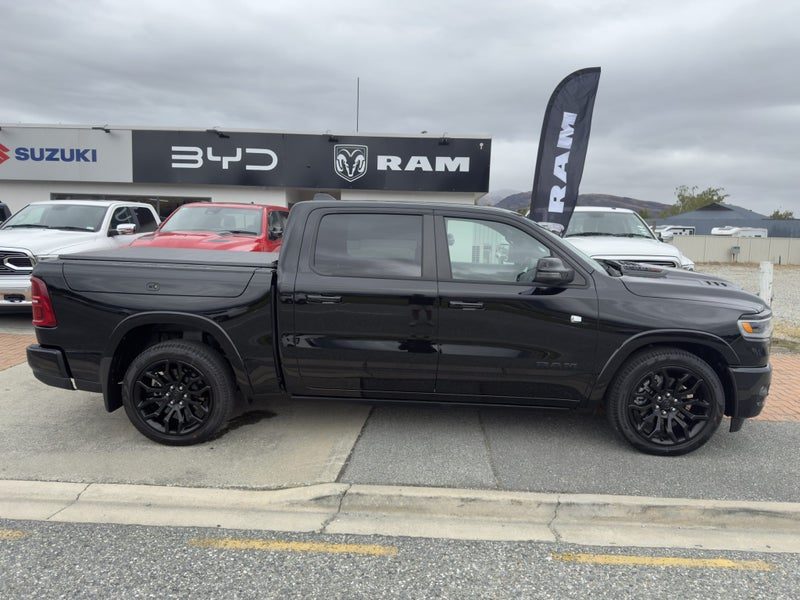 2026 Ram 1500 Limited 3.0 SST HO, photo 3