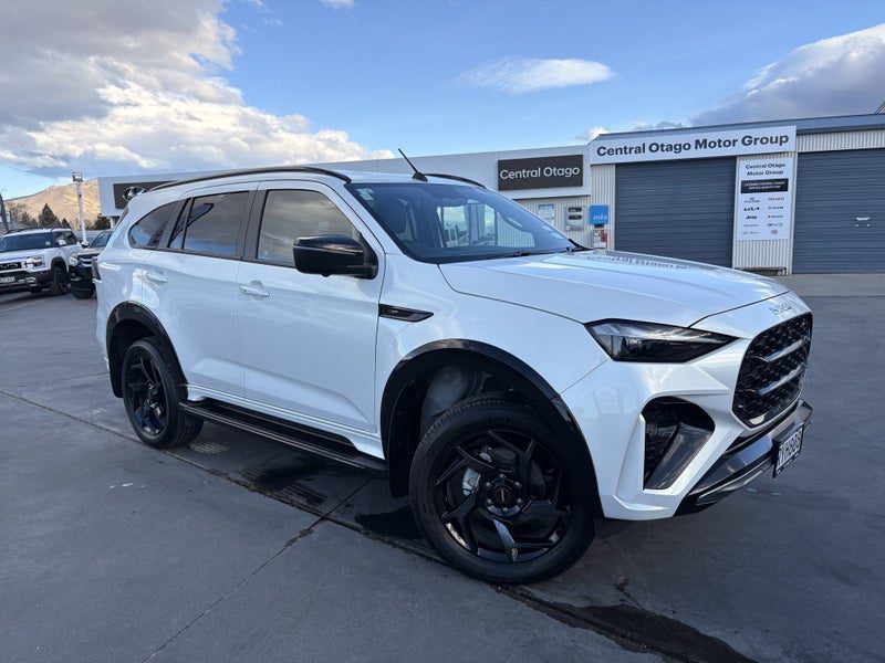 2026 Isuzu MU-X 3.0 XT, photo 2