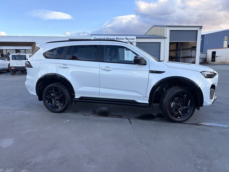 2026 Isuzu MU-X 3.0 XT, photo 3