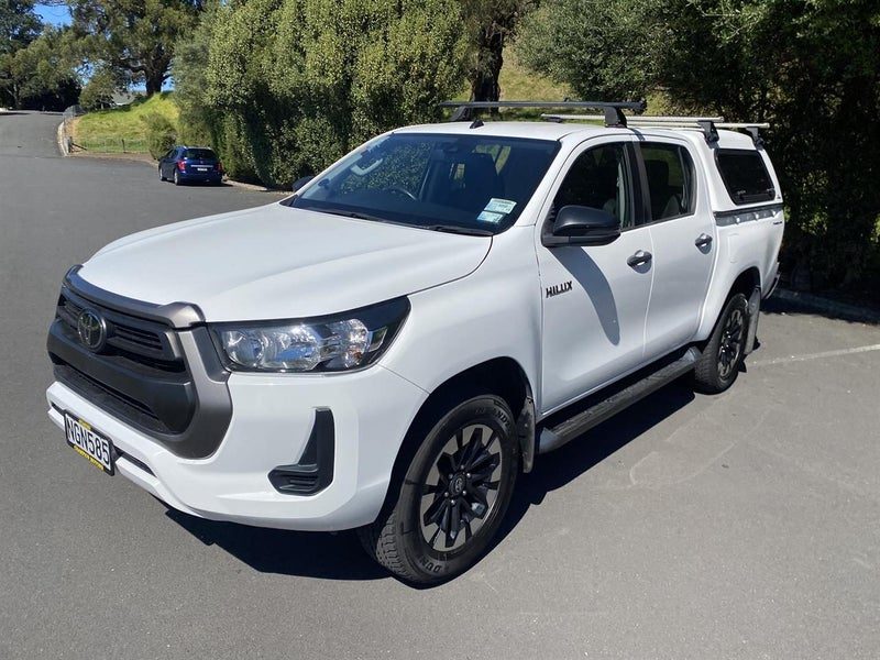 2021 Toyota Hilux D/CAB, photo 3