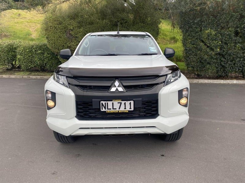 2021 Mitsubishi Triton 2WD D/CAB GLX, photo 3