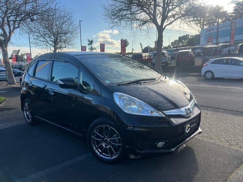 2013 Honda Fit HYBRID RS, photo 3