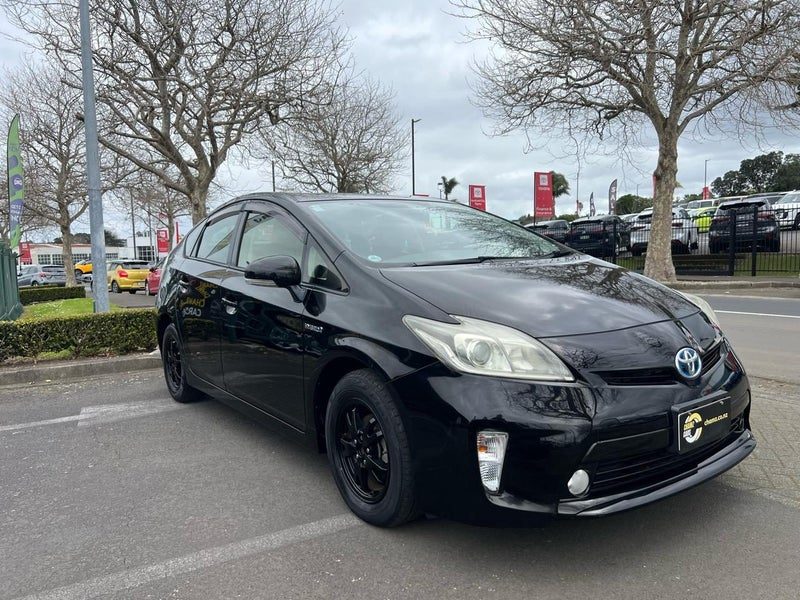 2015 Toyota Prius S, photo 2