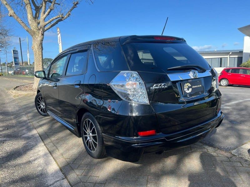 2013 Honda Fit Shuttle, photo 3