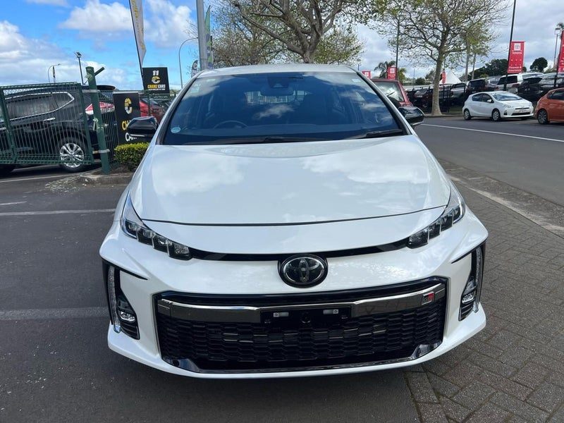 2020 Toyota Prius PHEV GR SPORT, photo 3