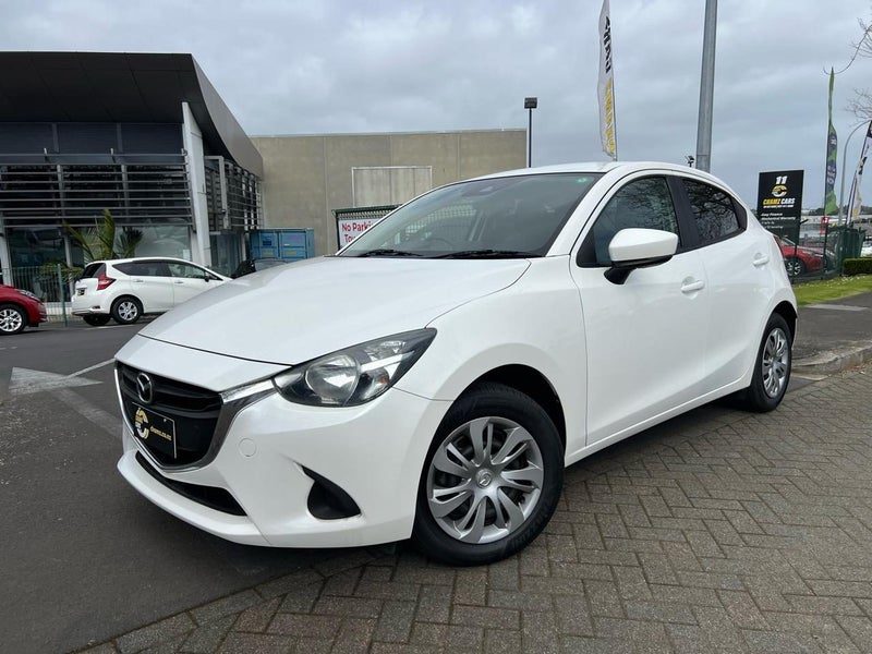 2018 Mazda Demio 15S, photo 2