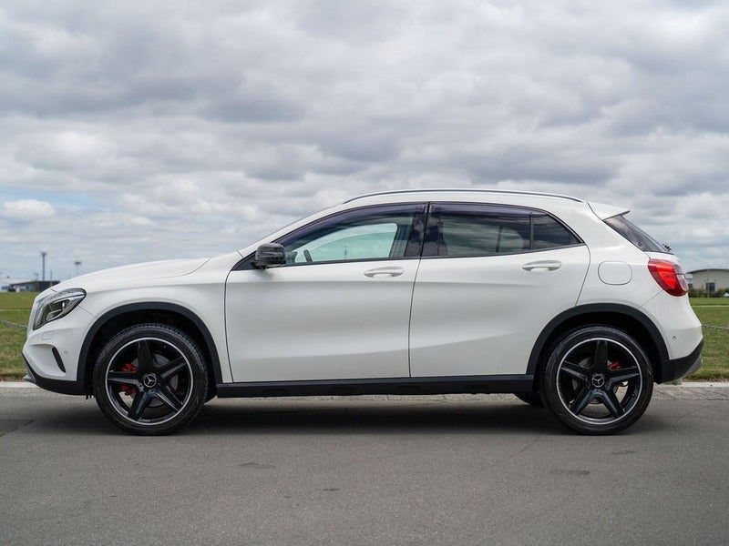 2015 Mercedes-Benz GLA 250 4Matic, photo 2